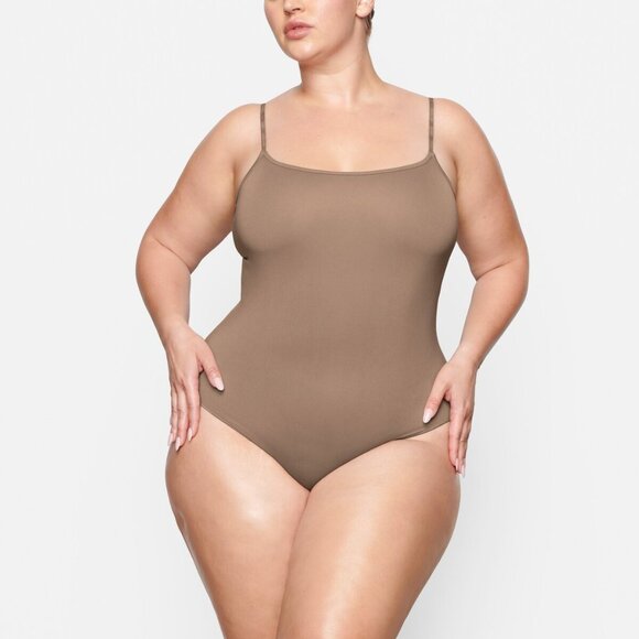 SKIMS Essential Cami Bodysuit Desert Womens 4X/5X - Picture 13 of 13